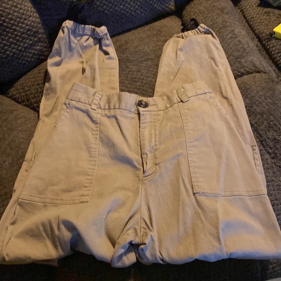 Khaki cargo style pants elastic ankles size medium EUC - Picture 4 of 16